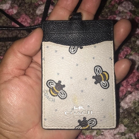 🐝🐝Authentic Queen Bee Coach Lanyard 🐝🐝 - Picture 10 of 11